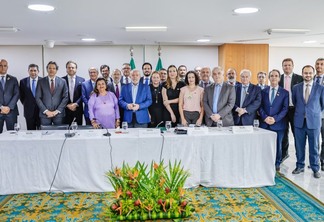 Lula durante reunião com o Grupo de Trabalho de Crédito e Investimento do Conselho de Desenvolvimento Econômico Social Sustentável (CDESS). Foto: Ricardo Stuckert / PR