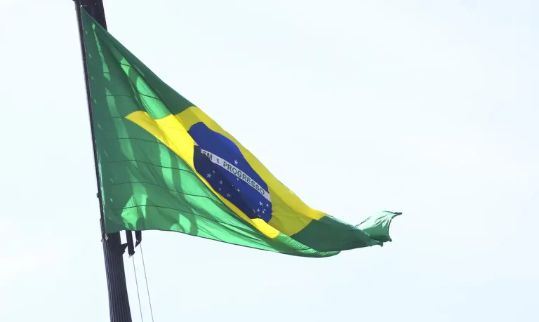 S&P eleva rating do Brasil / Agência Brasil